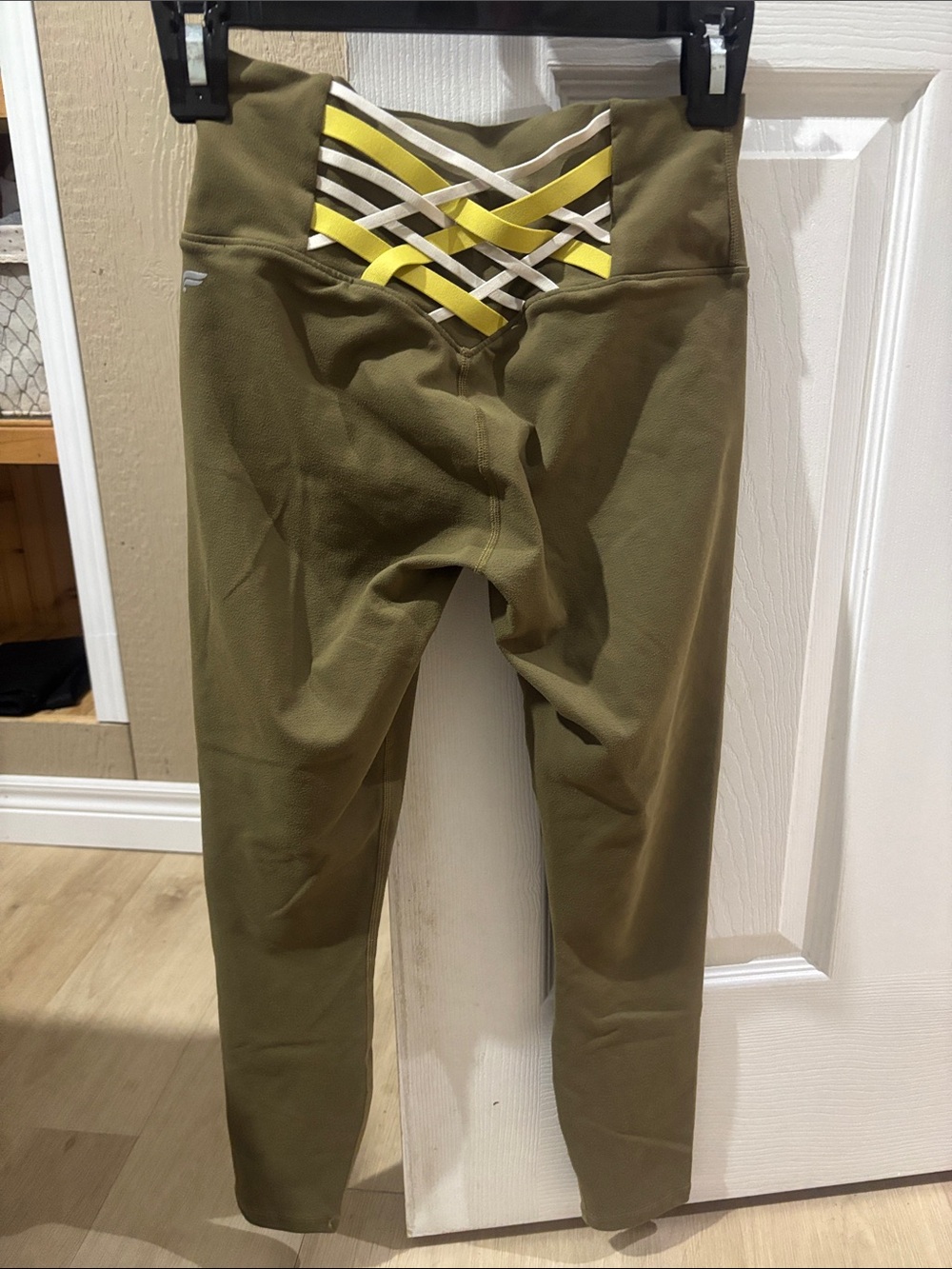 Powerhold Fabletics Women’s Olive Green Crisscross Waist Active Leggings